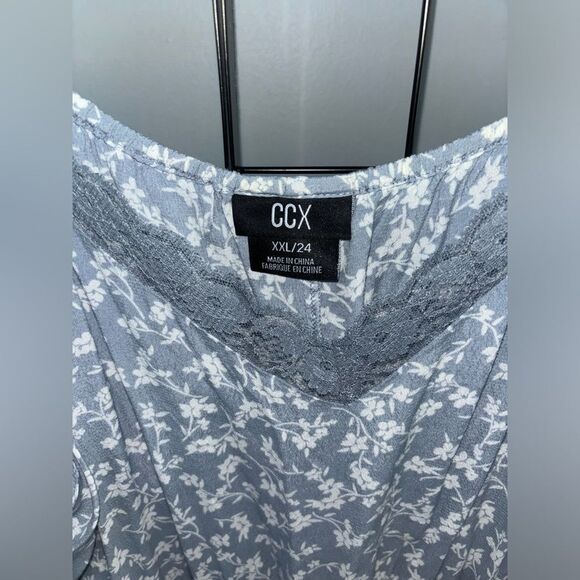 City Chic plus size light blue with white flowers elastic waisted cami - Picture 3 of 7